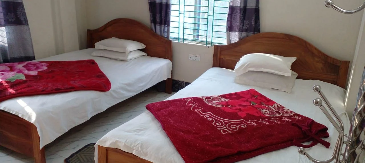 হোটেল রোজ গার্ডেন