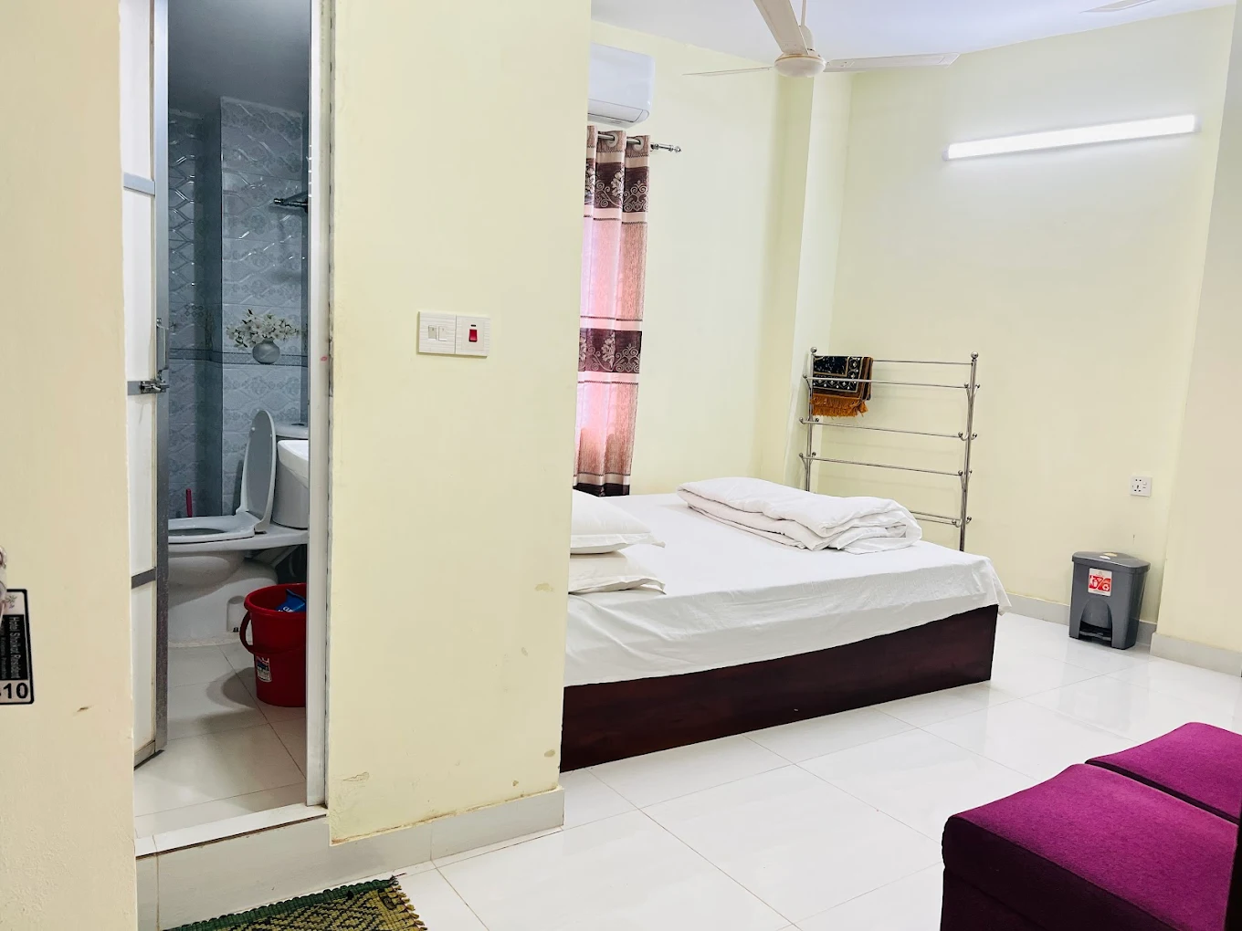 Hotel Shoikot (Resident)