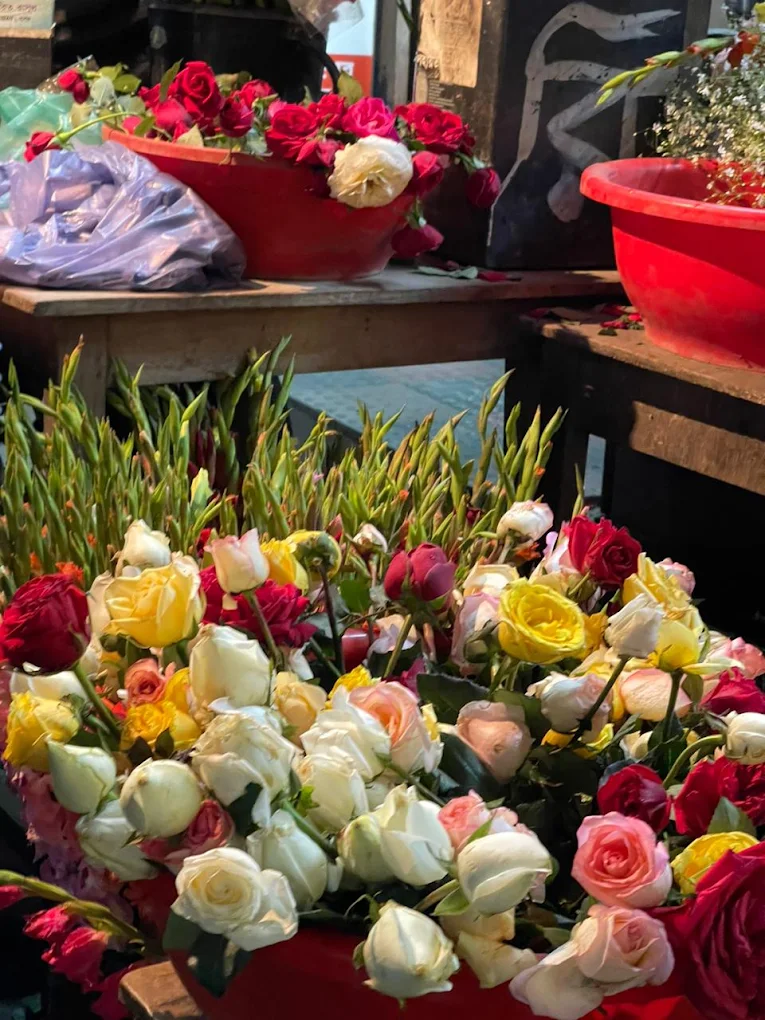 সূর্যমুখী ফুল ঘর এন্ড ইভেন্ট ম্যানেজমেন্ট