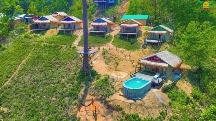 কুঁড়েঘর রিসোর্ট